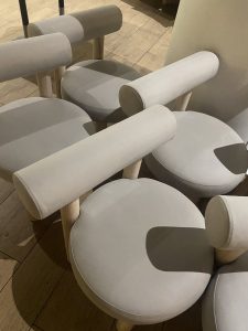 Якісний клінінг меблів у Києві недорого